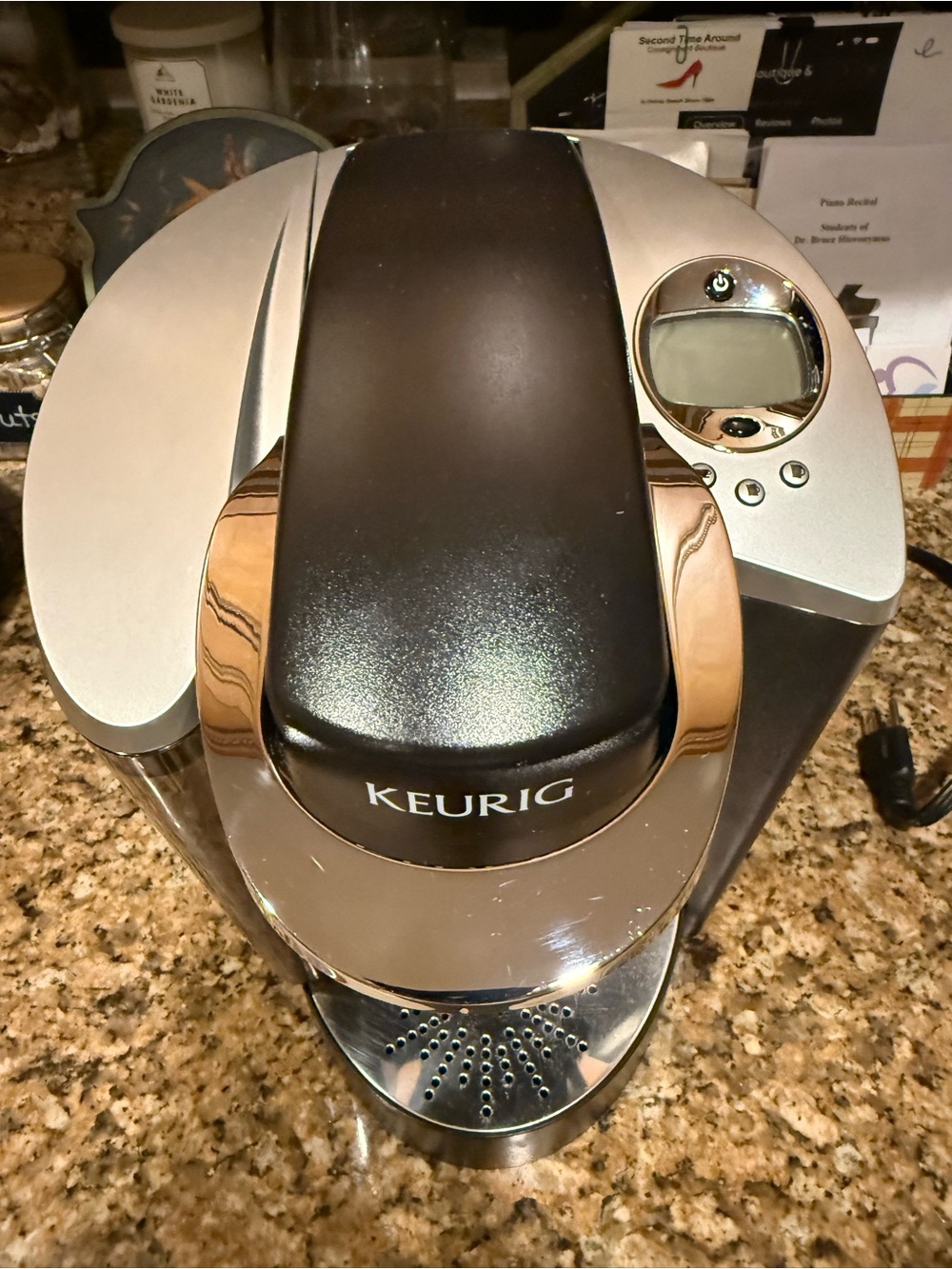 Keurig B60 Brewing system/Special Edition. Black and Silver chrome. Great.